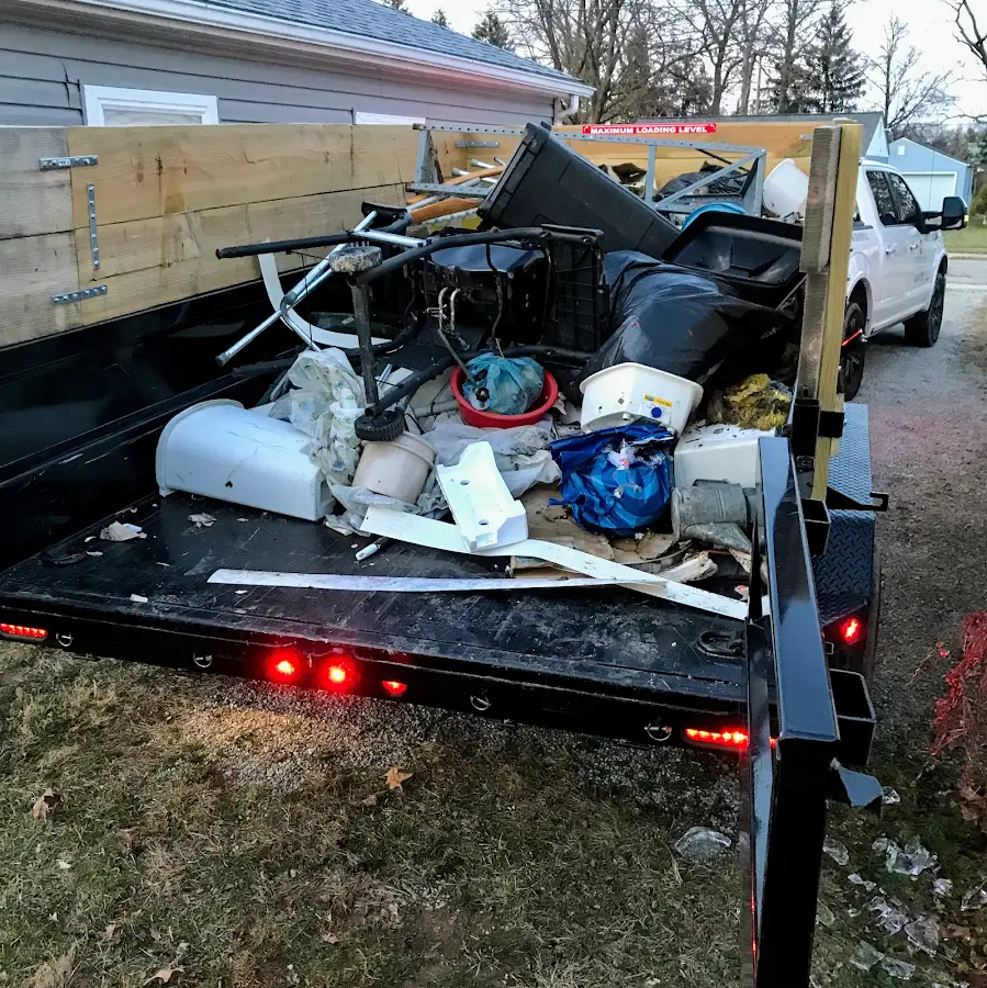 Roll-off dumpster delivered to a residential driveway in Sunnyvale